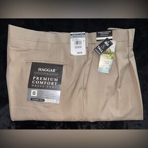 Haggar Men’s Premium Comfort Dress Pants Classic Fit, Khaki, 44”W x 32”L, NWT